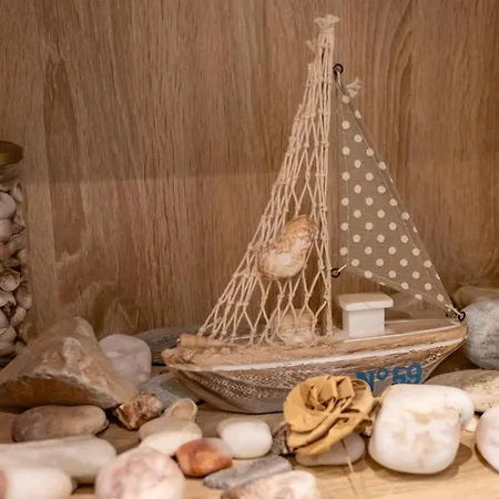 Apartment Chez Kiki Et Ioannis *