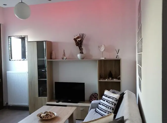 Chez Kiki Et Ioannis Engares