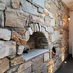 Chez Kiki Et Ioannis Lägenhet Engaraí