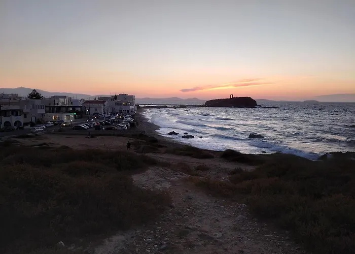 Chez Kiki Et Ioannis Lägenhet Engaraí